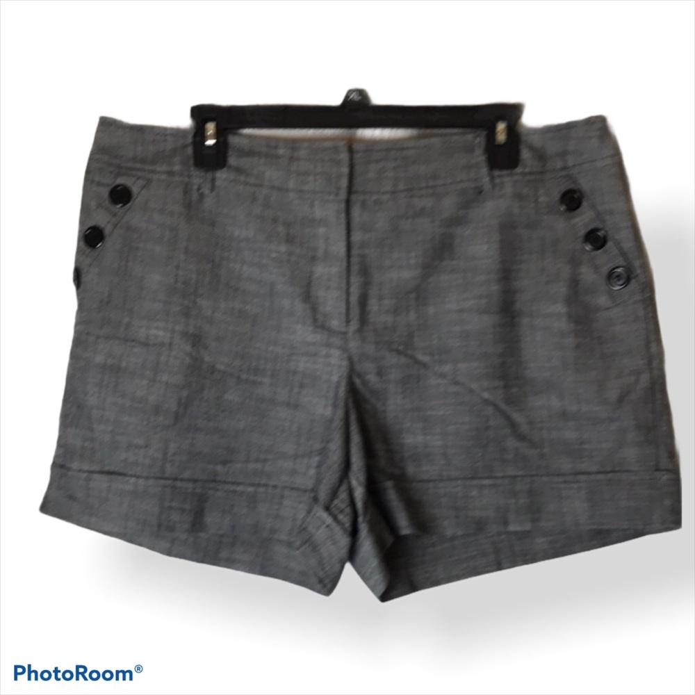 Courtenay grey chambray shorts size 16 . Like new